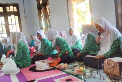 Peringati HUT Ke-73 RI, Fatayat Lada Gelar Doa Bersama