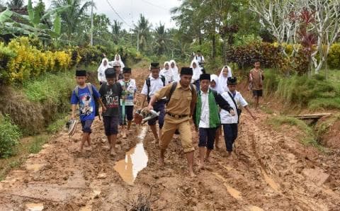 Kemenag Bayar Lunas Tunjangan Guru Inpassing