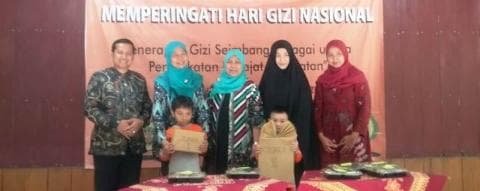 Orang Tua Hendaknya Perhatikan Gizi Seimbang Anak