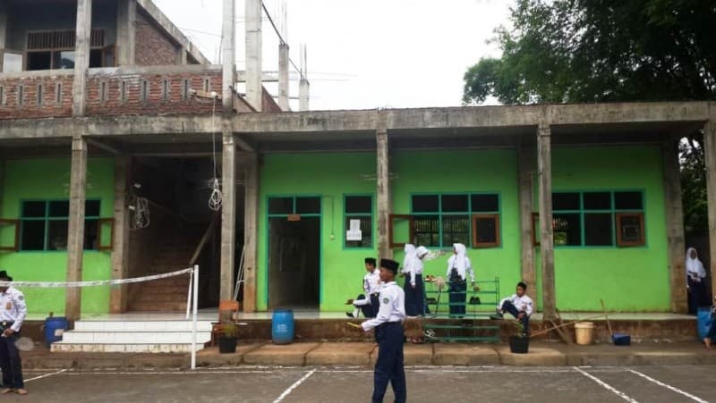 MTs Plus Sabilunnajah Kendal, Madrasah Bercirikan Pesantren