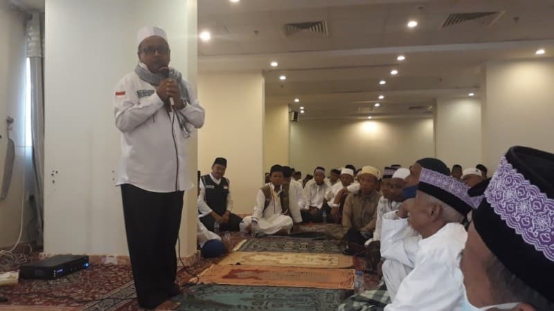 Konsultan Ibadah Haji Indonesia: Jangan Jadi Haji Tomat