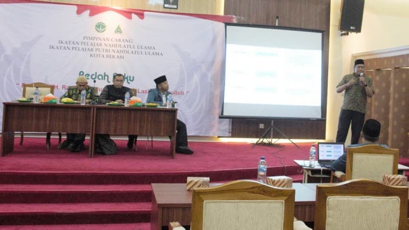 Dilantik, IPNU-IPPNU Kota Bekasi Gelar Bedah Buku