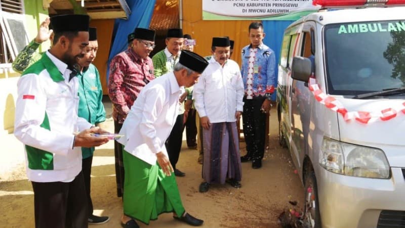 Bupati Luncurkan Ambulans 'Koin' LAZISNU Pringsewu