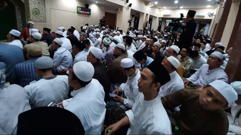 Ngaji Langsung Bareng Habib Umar bin Hafidz di PBNU, Jamaah Membludak