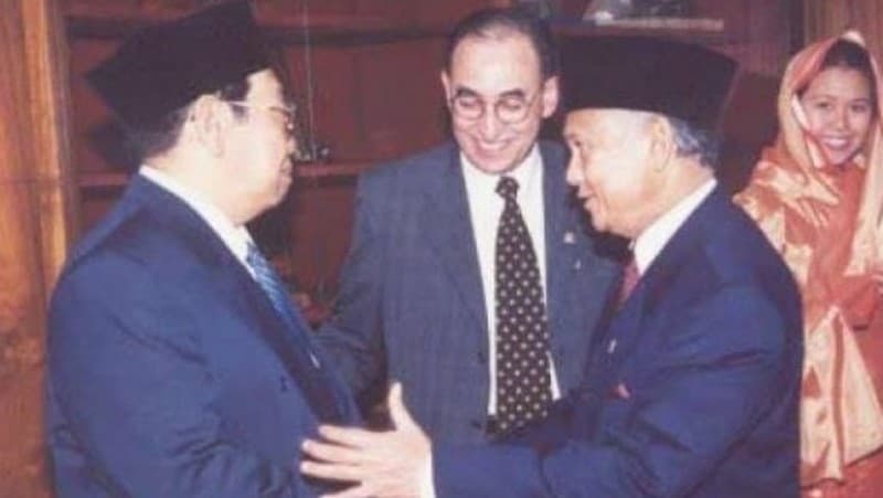 Saat Ketegangan Gus Dur dan BJ Habibie Berakhir di Belgia
