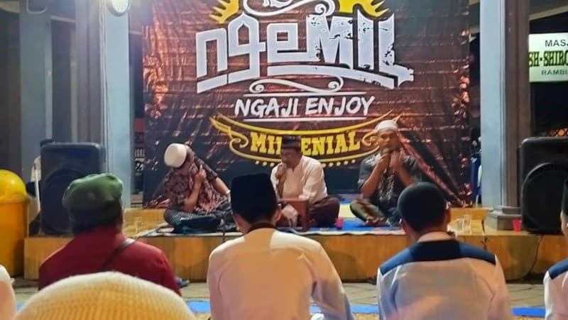 Ngemil, Cara Dakwah Takmir Masjid Besar Ash-Shirothol Mustaqim Jember