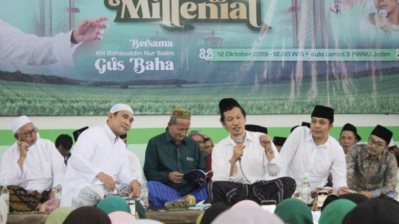 Ini Jawaban Gus Baha tentang Hukum Demonstrasi