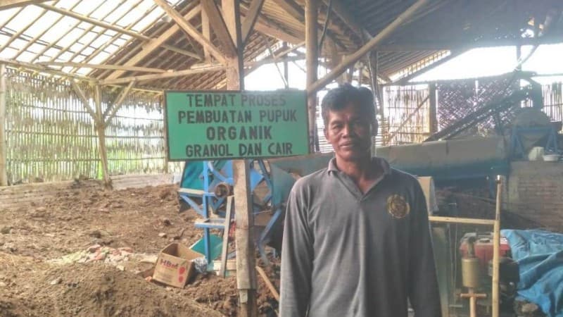 Buat Pupuk Organik, Alumnus Pesantren Ingin Kembalikan Kesuburan Tanah