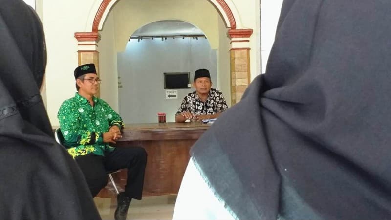 Pelajar SMA NU di Indramayu Pelajari Administrasi Desa