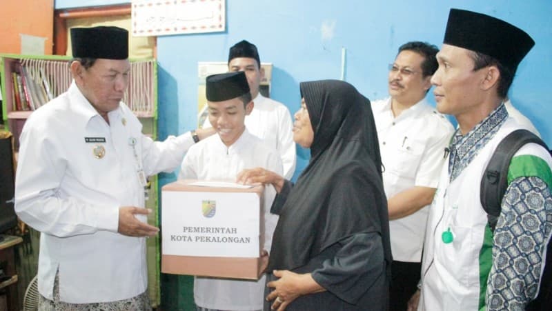 Sempat Viral, Fikri Diajak Balik Wali Kota Pekalongan ke Pondok