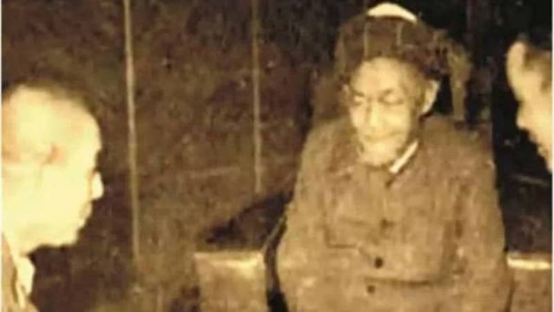 KH Cholil Bangkalan dan KH Hasyim Asy’ari: Potret Akhlak Guru dan Murid