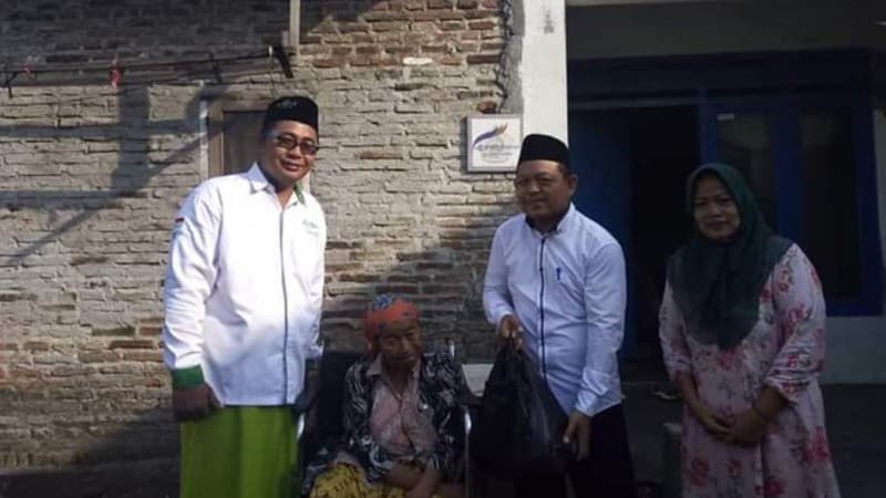 Hasil Koin NU di Kawasan Sidoarjo Santuni Janda dan Duafa