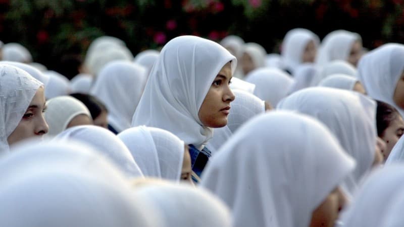 Pemakaian Kerudung bagi Muslimah menurut Ibnu Asyur