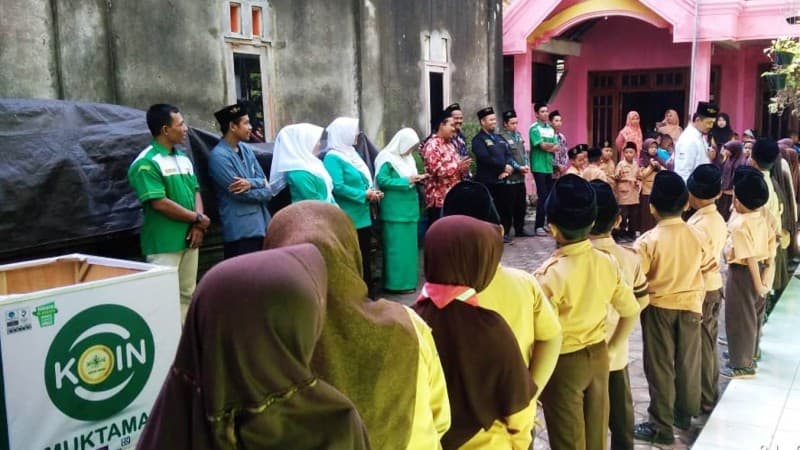 Harlah ke-94 NU, LAZISNU di Sidoarjo Gelar Kirab Koin Muktamar