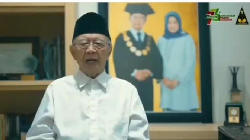 Cita-cita Gus Sholah, Santri Harus Jadi Pemersatu