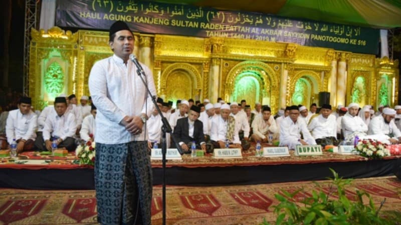 Hadiri Haul Raden Fattah, Wagub Jateng Ajak Generasi Muda Perkuat Persatuan
