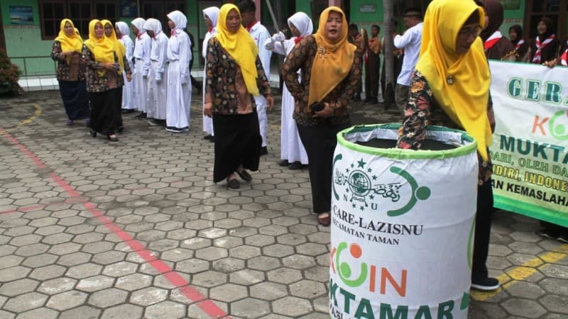 Donasi Koin Muktamar di Sidoarjo Iringi Doa Bersama Jelang UNBK
