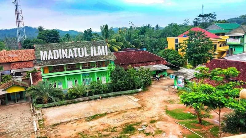 Dampak Covid-19, Santri Madinatul Ilmi Pulang Amalkan Ijazah Mbah Hasyim