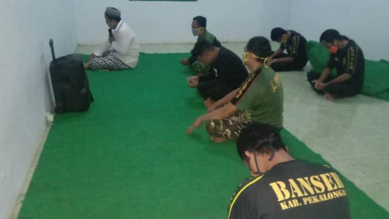 Usaha Lahir Batin Warga NU Bojong Cegah Wabah Covid-19