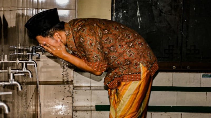 Antara Wudhu Lahir dan Wudhu Batin