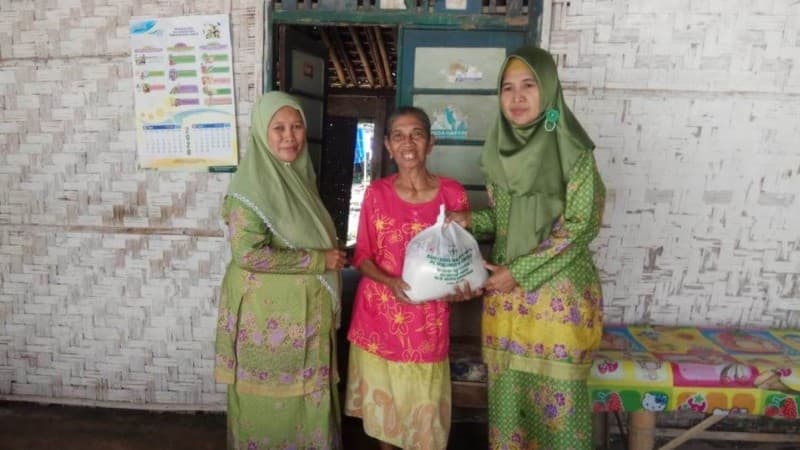 Warga Terdampak Covid-19: Muslimat NU Jember Selalu Hadir