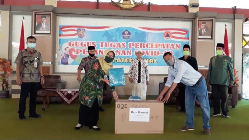 Pandemi Covid-19, Pengusaha NU Sumbang 11.000 APD ke Pemkab Tegal