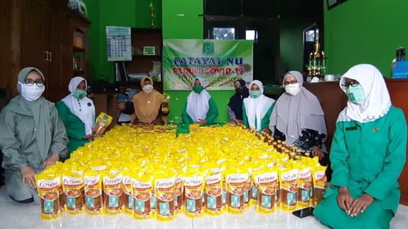 Warga Positif Covid-19 Bertambah, Fatayat NU Tulungagung Kirim Bantuan