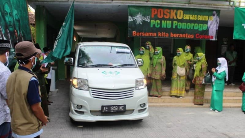 Hari Ini Gagus Covid-19 NU Ponorogo Bagikan Seribu Paket Sembako