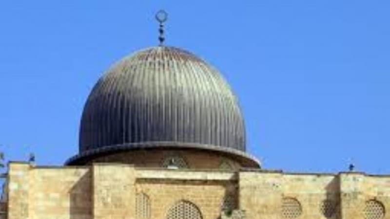 Dua Bulan Ditutup, Kompleks Masjidil Aqsa Dibuka Kembali Ahad