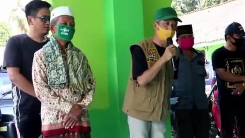 Kunjungi Pesantren, Bupati Pringsewu dan Santri Baca 'Shalawat Corona'