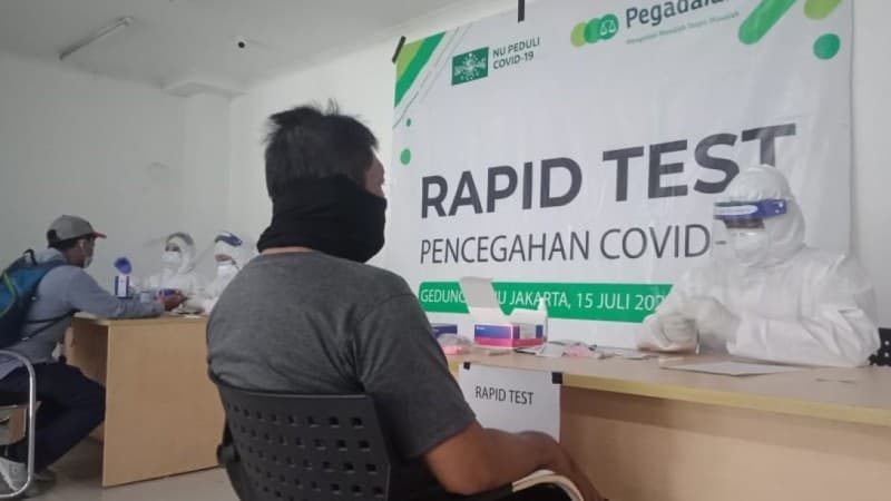 Ratusan Warga Jakarta Ikuti Rapid Test Gratis Satgas NU