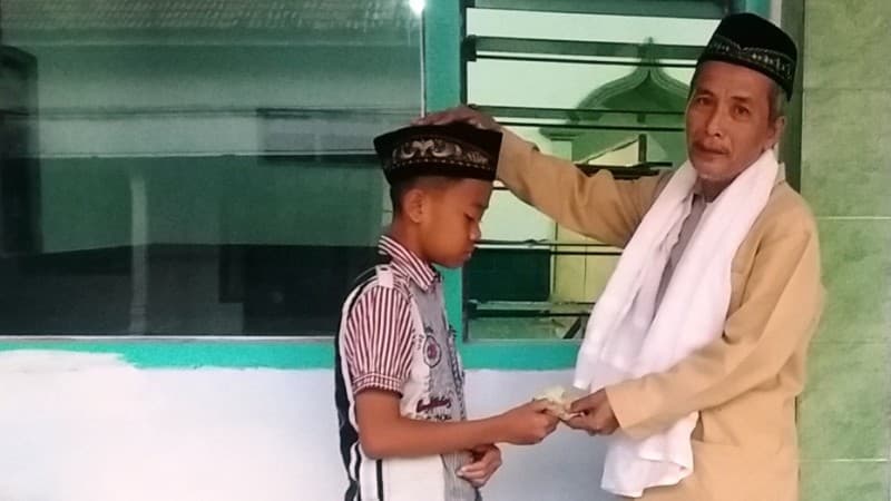 Saat Gelar Rutinan Jamiyah, NU Ranting di Sumenep Santuni Yatim