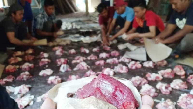 Membagikan Daging Kurban pada Keluarga Sendiri, Bolehkah?