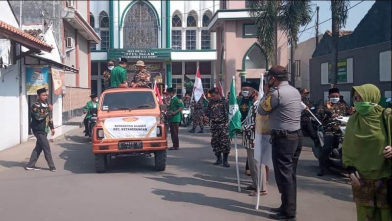 Kobarkan Semangat Patriotisme, Ansor Brebes Kirab Merah Putih