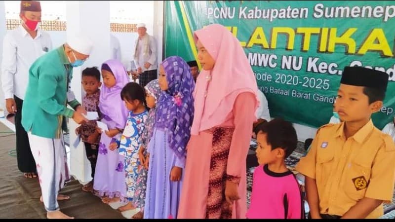 Saat Kegiatan Bahtsul Masail, NU di Sumenep Selalu Santuni Yatim