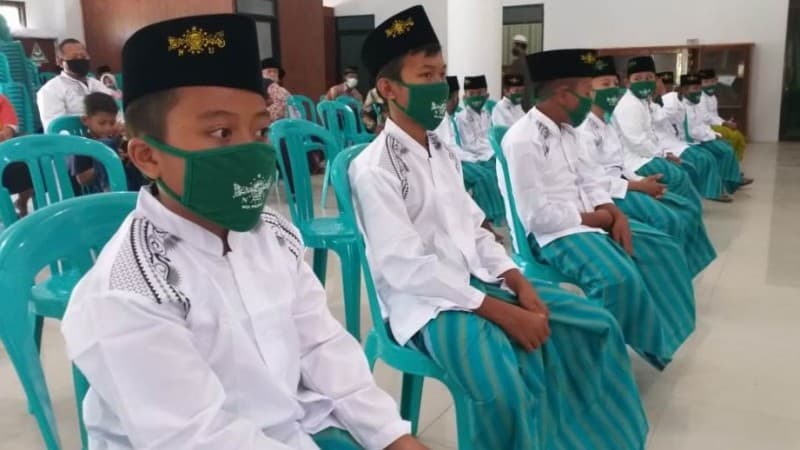 Semarakkan Muharram, NU Care-LAZISNU Nganjuk Gelar Khitan Massal