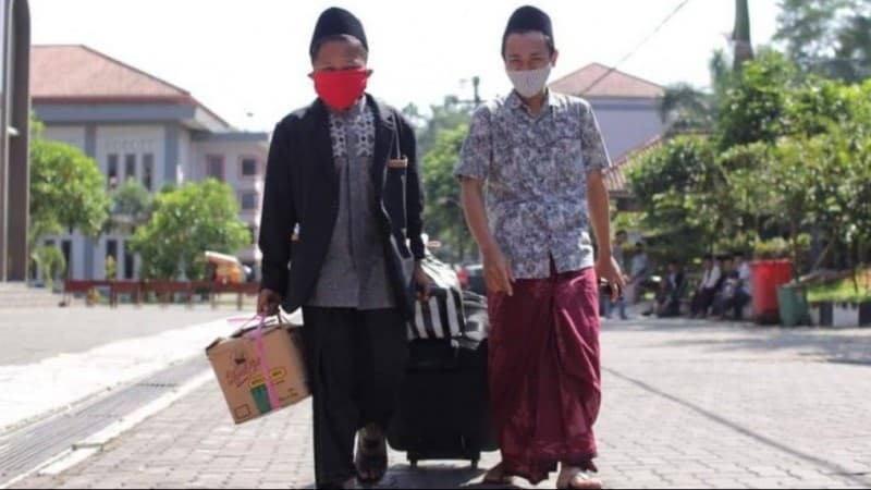 Mengawal Dana Penanganan Covid-19 untuk Pesantren
