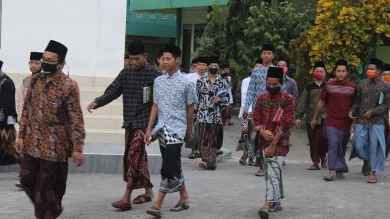 90 Persen Balik Pondok, Begini Pola Belajar Santri Mamba'ul Ma'arif Jombang