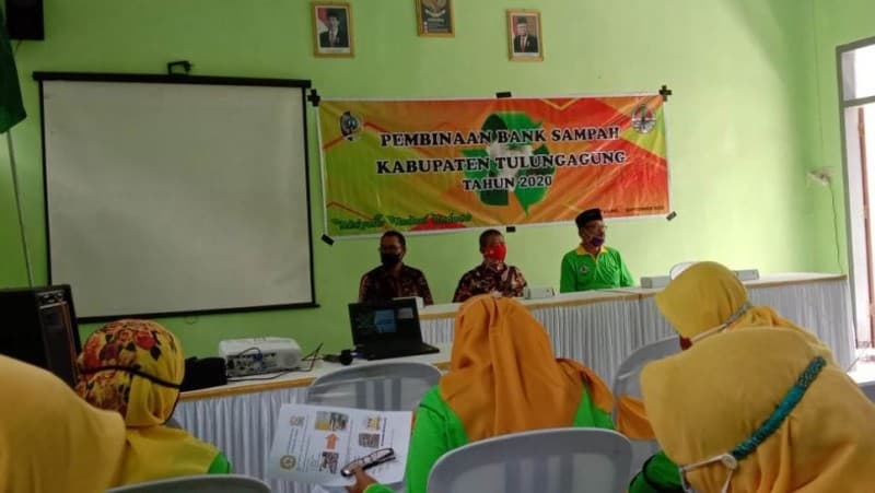 Fatayat NU Tulungagung, dengan Bank Sampah Ubah Sumber Penyakit Jadi Duit