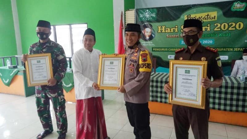 Santri Harus Lebih Toleran, Anti Terorisme, dan Radikalisme