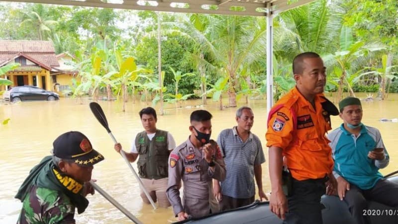 Banjir Landa Mujur Lor Cilacap, NU Evakuasi Warga dan Kirimkan Makanan