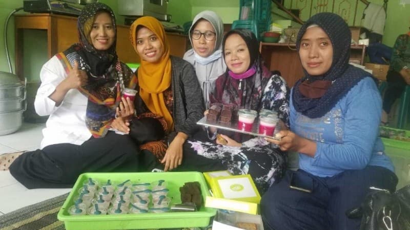 Peduli Ekonomi Warga, Fatayat NU Kudus Gelar Pelatihan Tata Boga