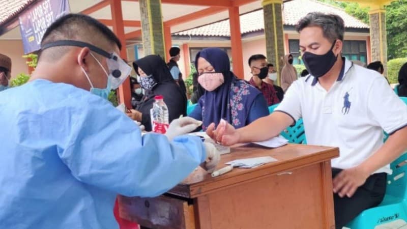 Makna Hari Pahlawan di Mata Nakes, Berjuang Sembuhkan Pasien Covid-19