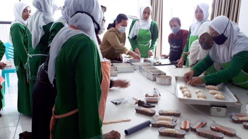 Muslimat NU Bojonegoro Fasilitasi Pengurus Terampil Berwirausaha
