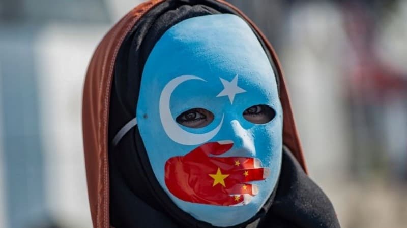 Pengakuan Eks-Tahanan Uighur di Kamp Xinjiang: Dipaksa Makan Babi
