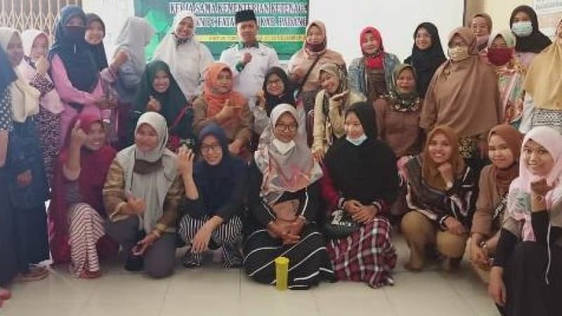 Kader Fatayat Padang Pariaman Diminta Jadi Agen Ciptakan Keluarga Sakinah
