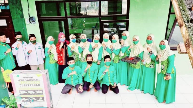 LAZISNU Jember Akhiri Tahun 2020 dengan Penyambungan Listrik Gratis