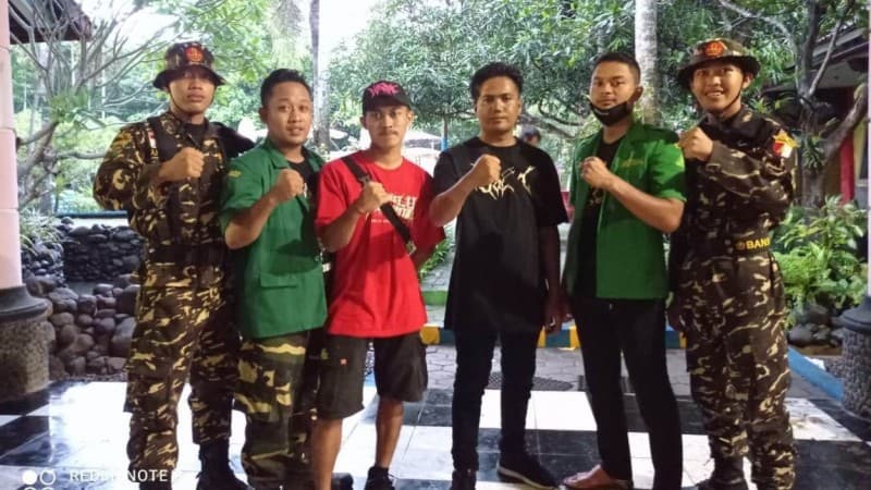 Buka Lapak ala Ranting Ansor Tegalsari Jember Bidik Anak Metal