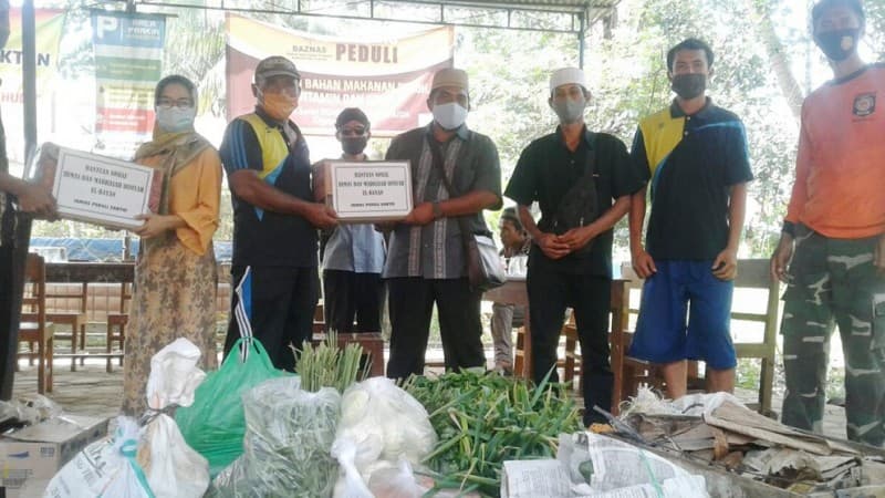 Warga Sekitar Pesantren Cigaru Cilacap Beri Dukungan Santri Isolasi Mandiri