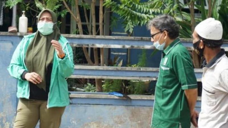 Wakil Ketua Komisi IX Salurkan Bantuan ke Korban Banjir Jakarta